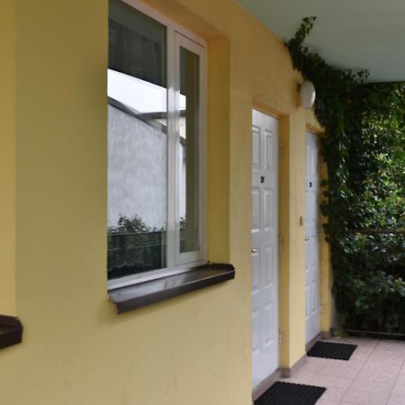Hostel Malva Łomianki Εξωτερικό φωτογραφία