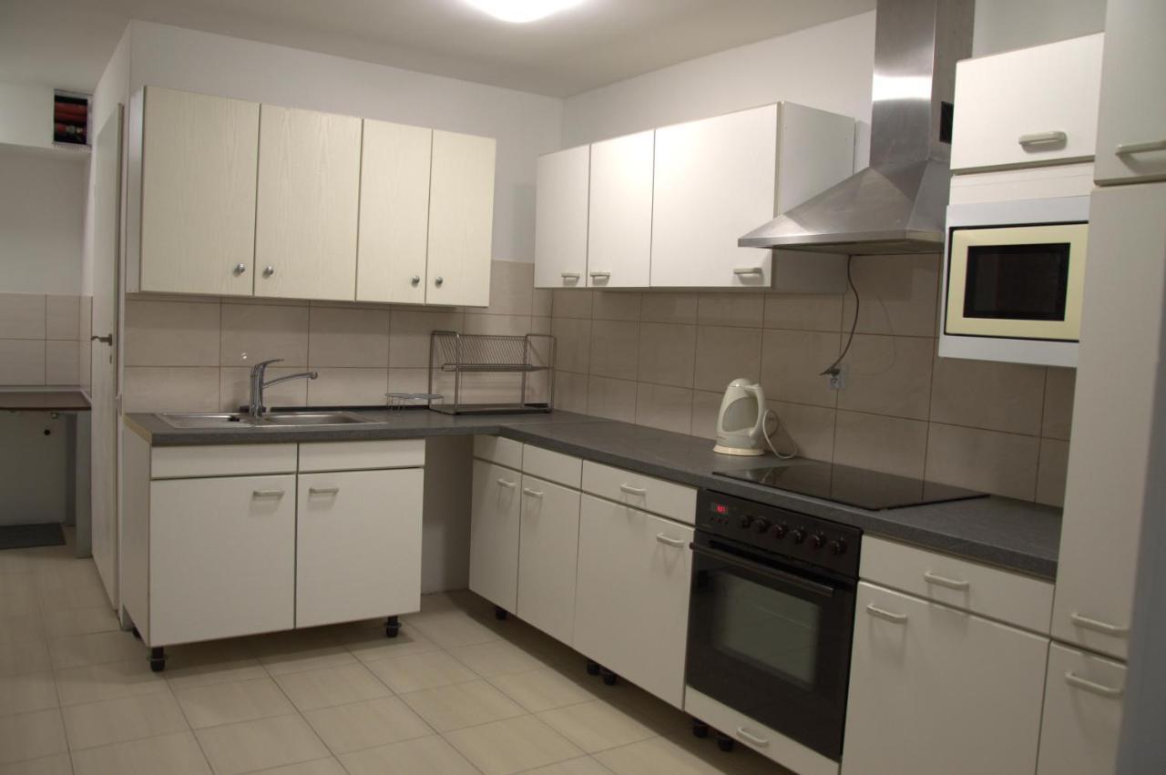 Hostel Malva Łomianki Εξωτερικό φωτογραφία