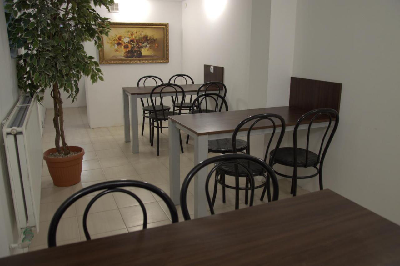 Hostel Malva Łomianki Εξωτερικό φωτογραφία